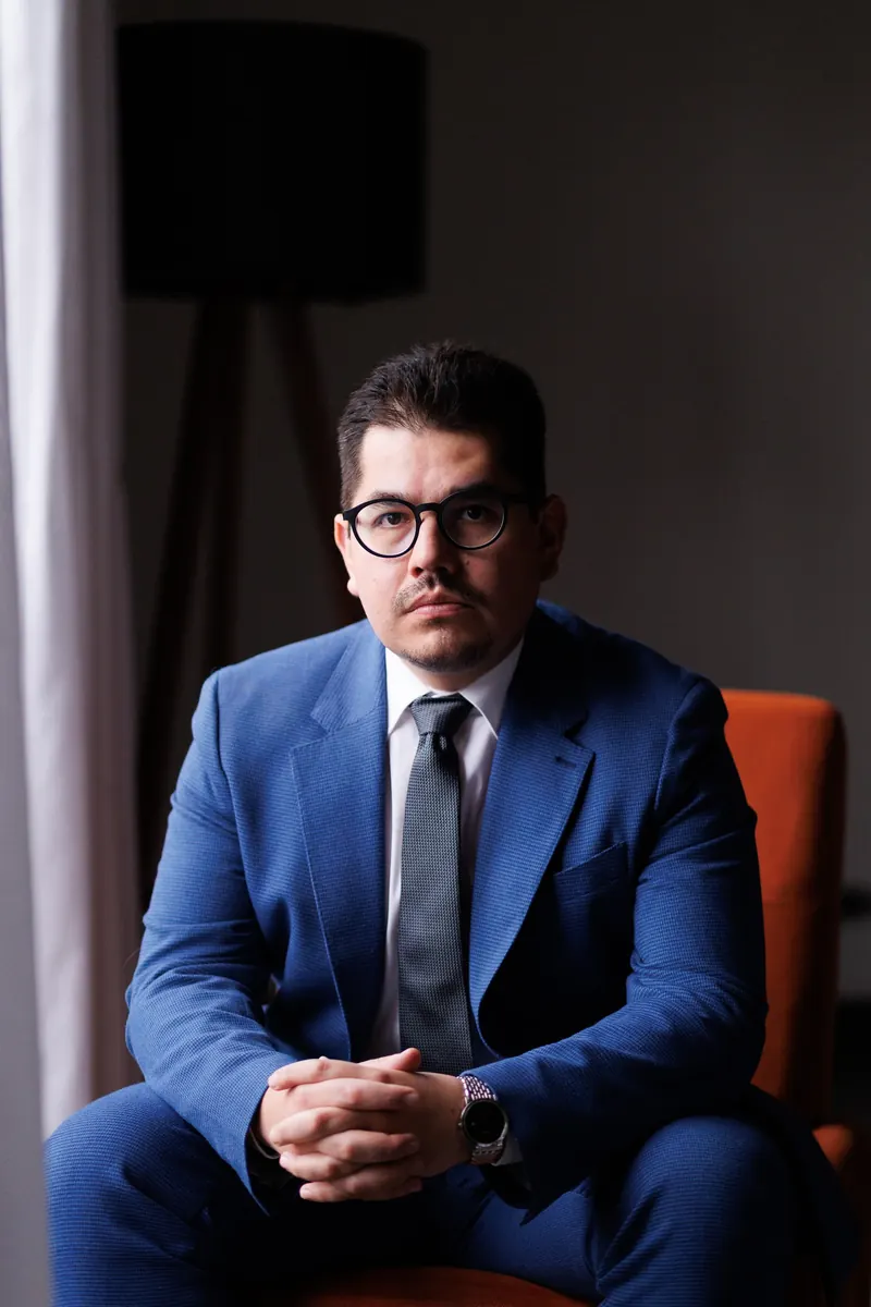 Dr. John Terrazas, cirurgião oncológico em Curitiba